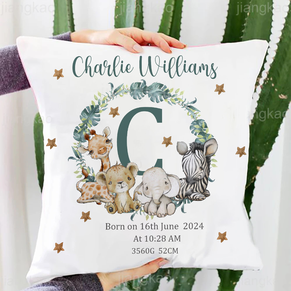 Baby Nursery Pillow - 子供のためのパーソナライズされた動物の枕カバー,名前,クッションカバー付き,寝室の装飾,ワイルドパーティー,ベビーシャワーのギフト,保育園の装飾