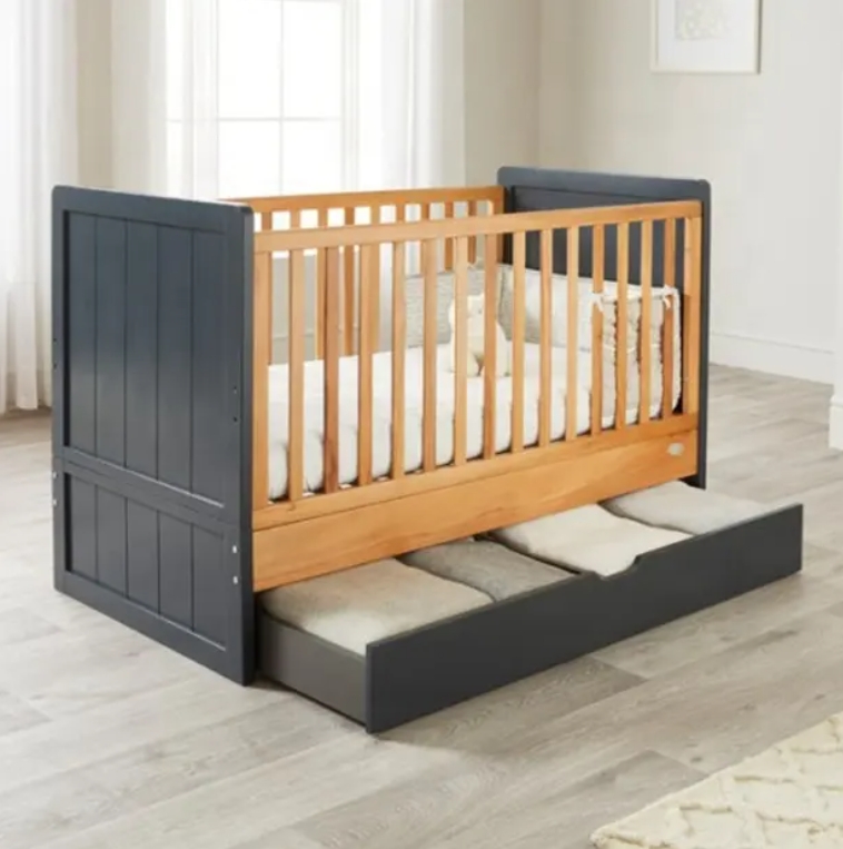 Convertible Crib Set - 収納引き出し付き折りたたみ式ベビーベッド、安全な新生児用ベビーコット、子供用家具セット、無垢材