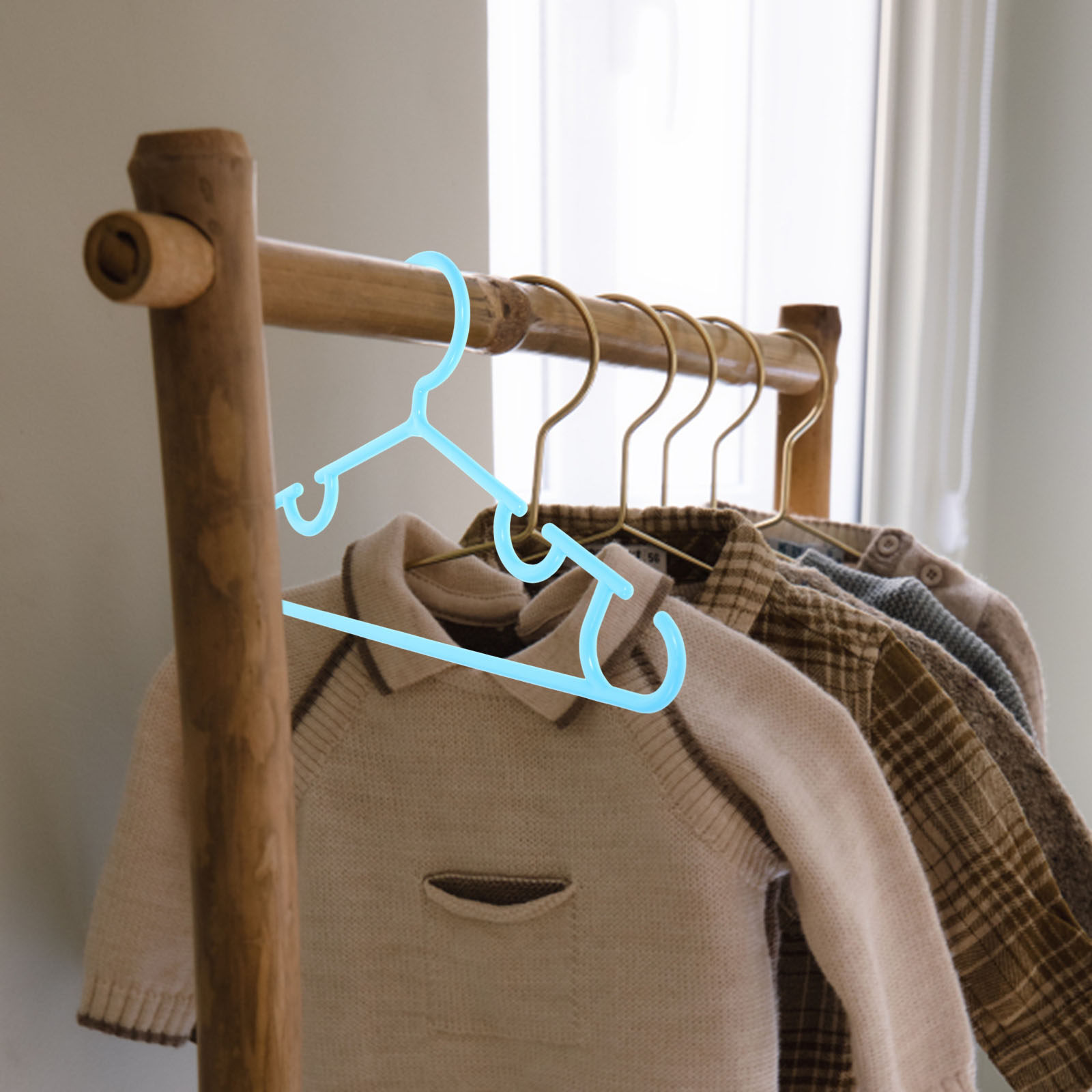 Closet Organizer Baby - 10個入りプラスチック製滑り止めベビーハンガー、頑丈な子供用衣類ハンガー、クローゼットオーガナイザー、幼児用衣類ラック