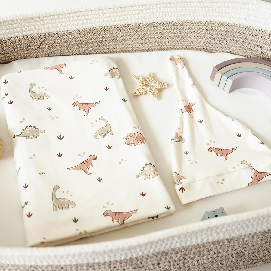 ベビーおくるみブランケットとお揃いのビーニーセット 新生児用 - Baby Nursery Sets のレビューと価格