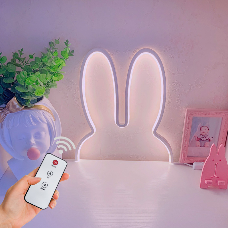 かわいいLEDウサギウォールライト、USB電源、ベビーデスク - Baby Nursery Light のレビューと価格