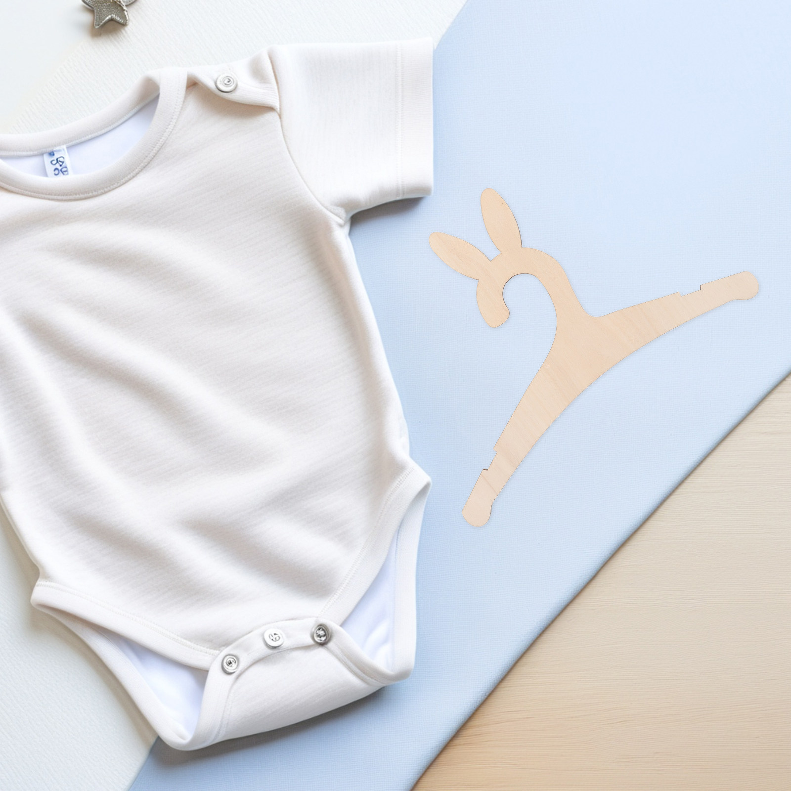 5個セット DIY木製ベビー服ハンガー バニー耳 子供用 乳 - Baby Nursery Organizer のレビューと価格